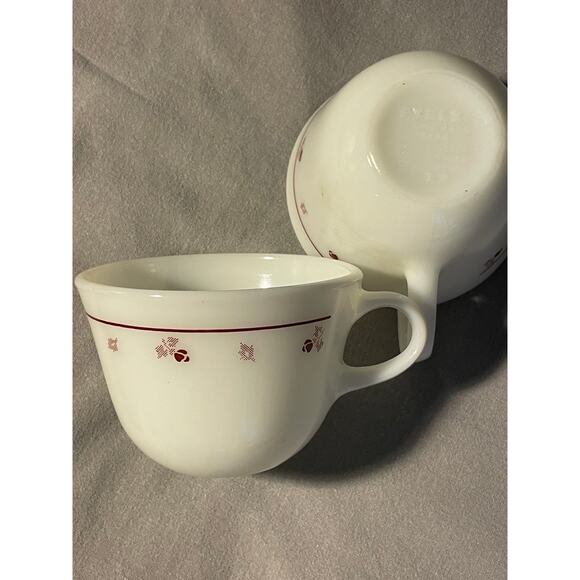 Vintage Corning 8oz. PYREX set/2 coffee tea mugs with burgundy rose design - Picture 2 of 9